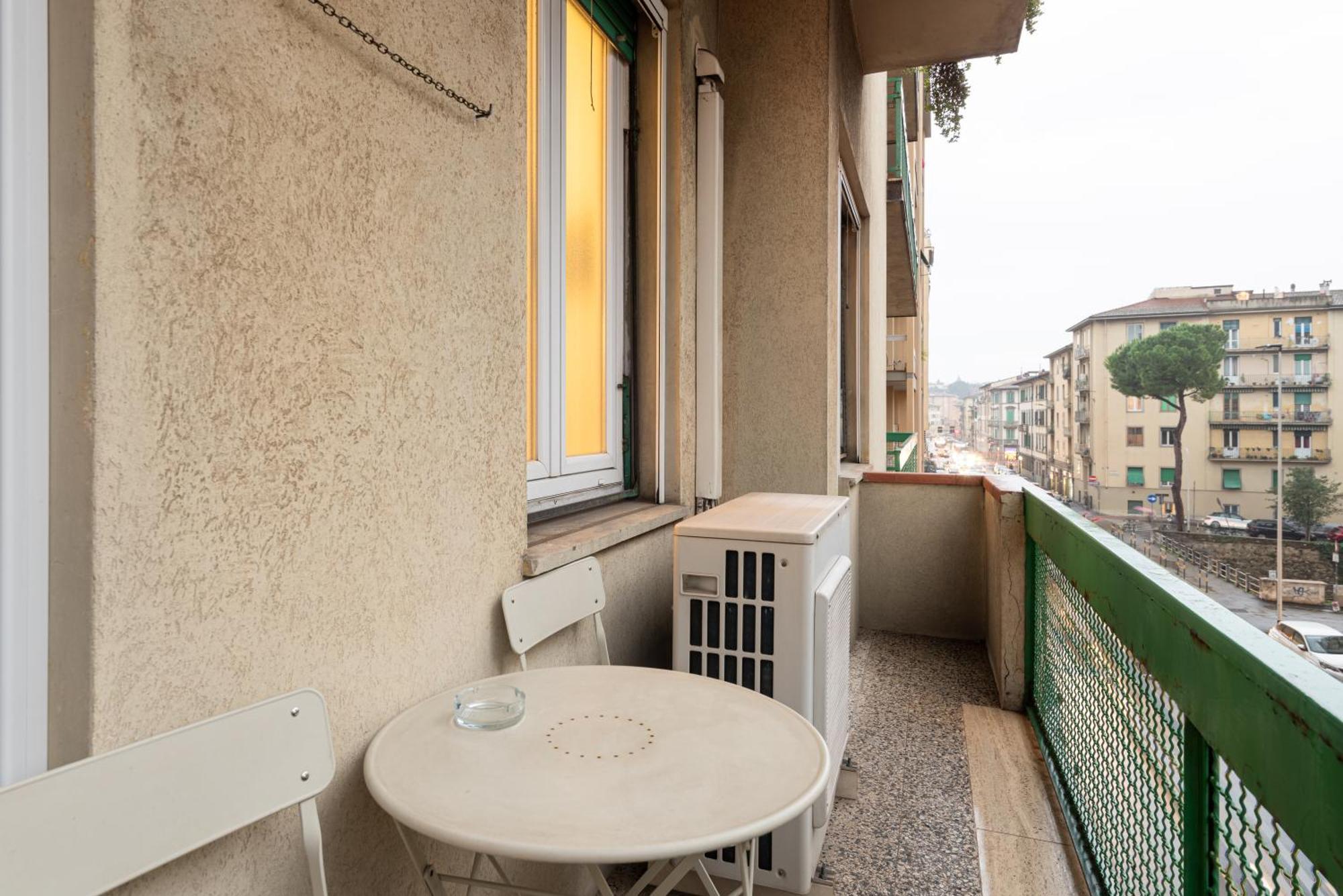 Comfortable Apartment 10 Minutes From City Center 佛罗伦萨 外观 照片